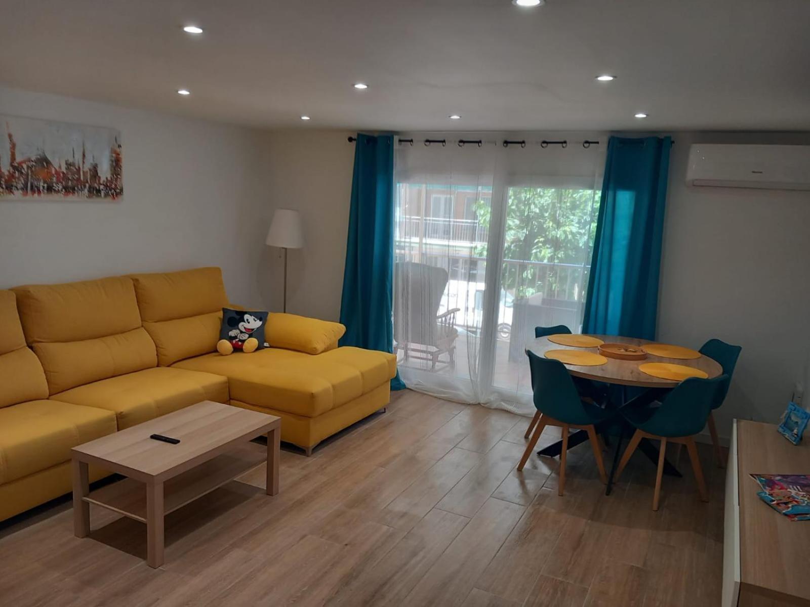 Sea Breeze Apartment 쿠엘라 외부 사진